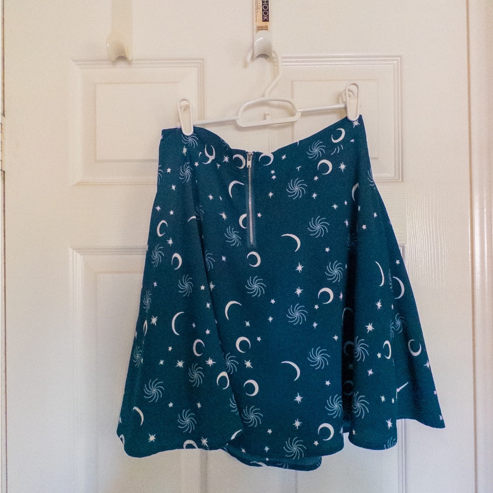 Harkel Starry Teal Skirt size 6